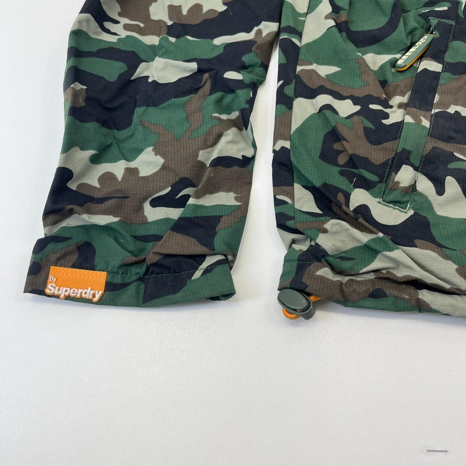 Super Dry Professional The Windhiker size Large Camo Green Light Jacket Coat