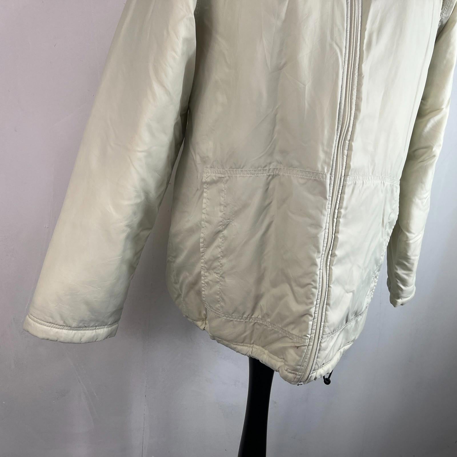 Nike Jacket Men's Quilt Lined Insulated Coat with Removable hood in Cream size M